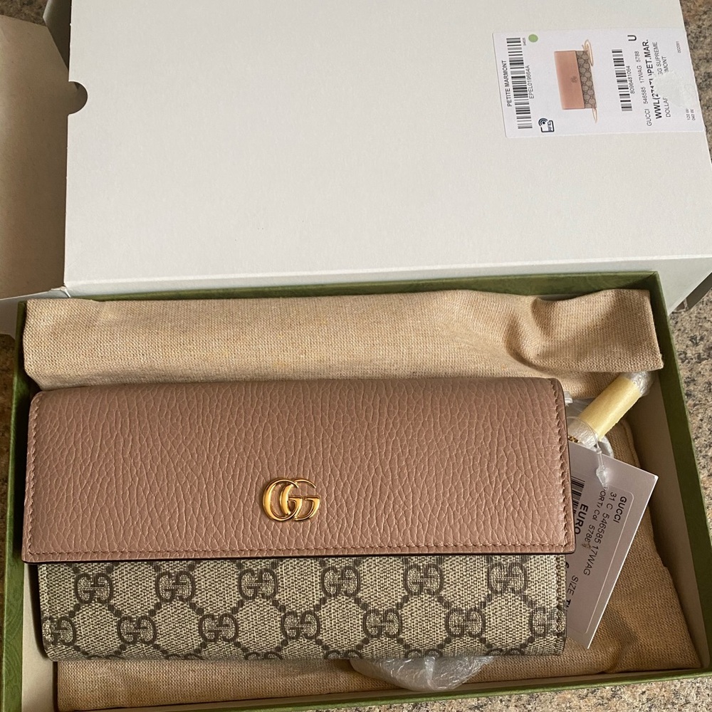 Authentic Gucci Neutral Gg Marmont Gg Supreme WOC